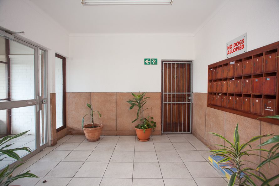 To Let 2 Bedroom Property for Rent in Summerstrand Eastern Cape